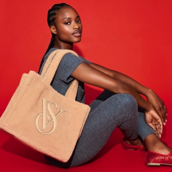 Vitoria Secret plush tote bag - Picture 5 of 7
